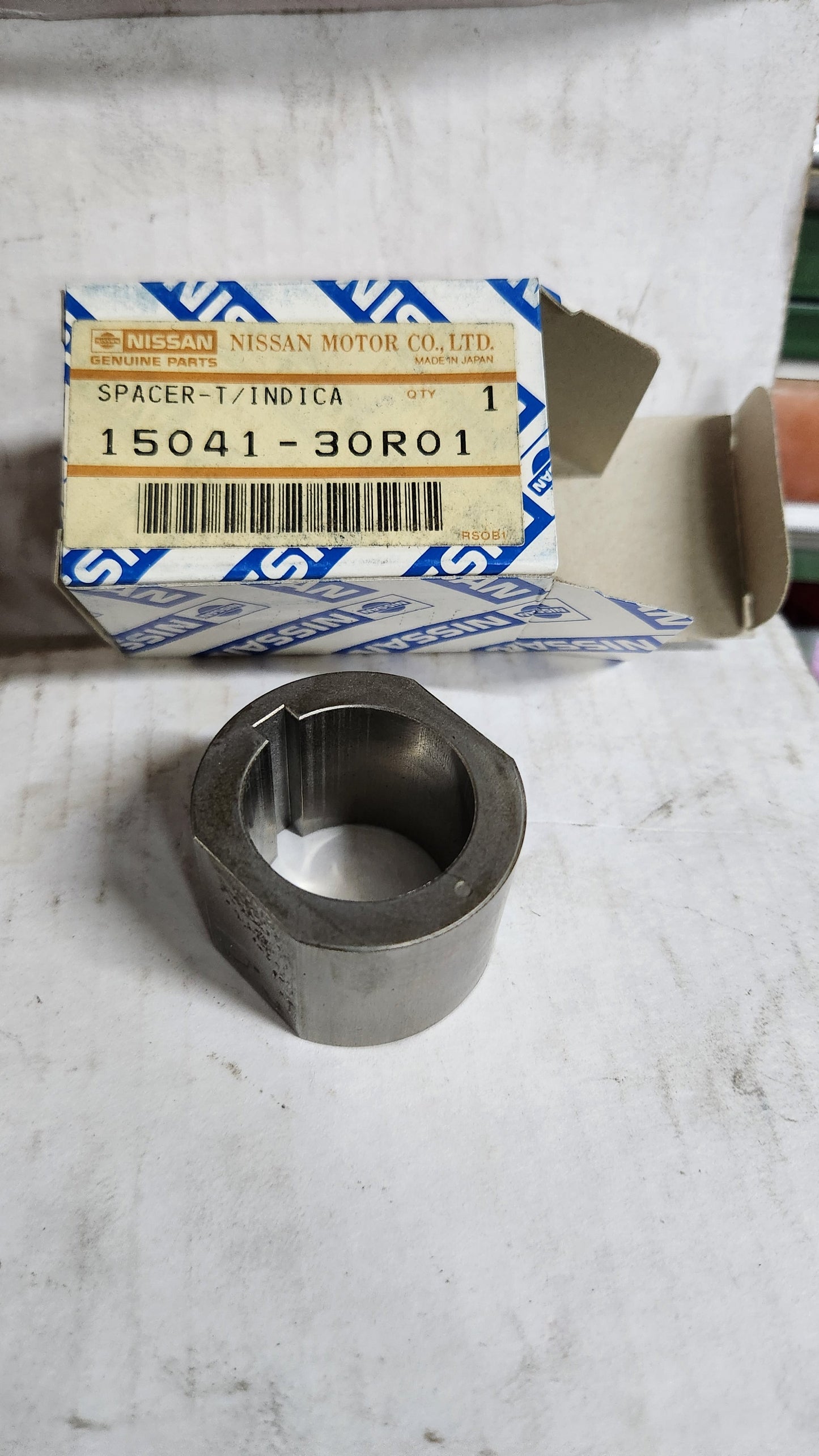 SR20DET/KA24(D)E oil drive spacer 15041-30R01