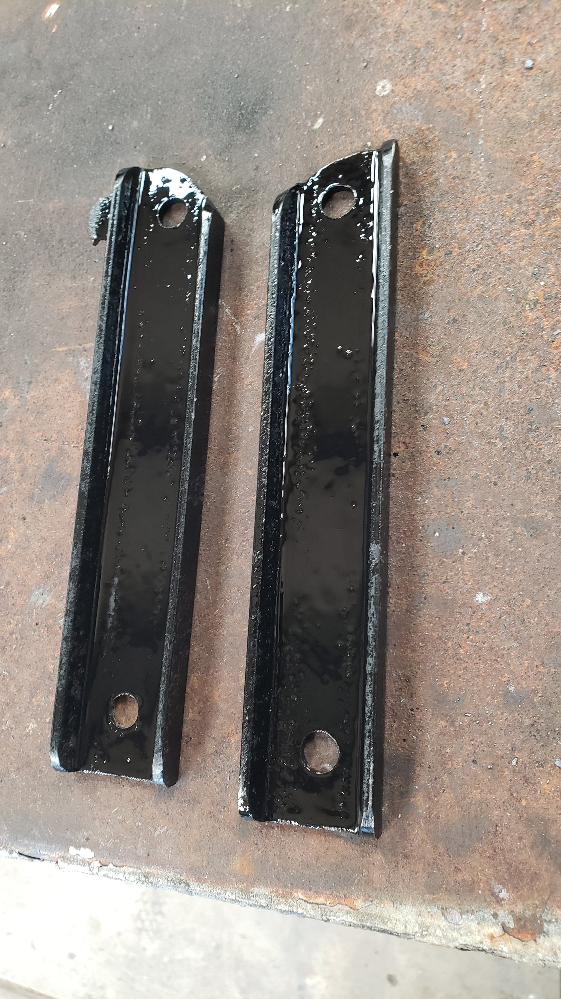 Intercooler mounts