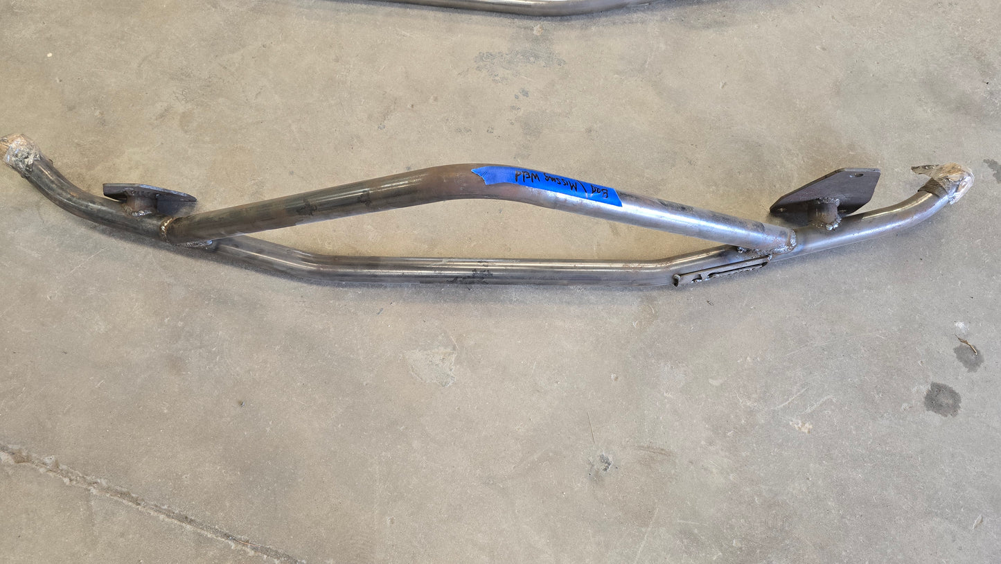 Scratch&Dent is300 rear Bash bar with jackpoint